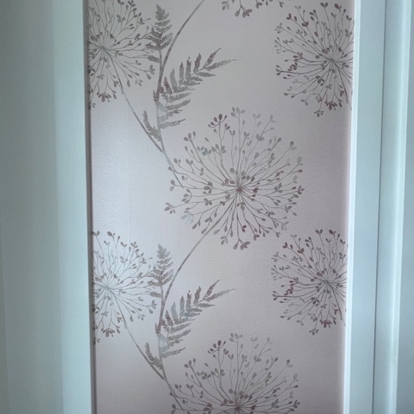 Blush pink floral wallpaper - Picture 2 of 6